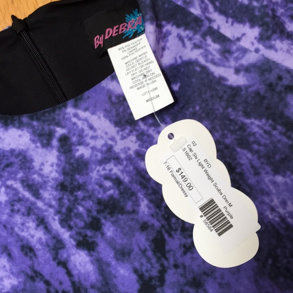 NWT cape sleeve light weight scuba dress - Picture 2 of 3